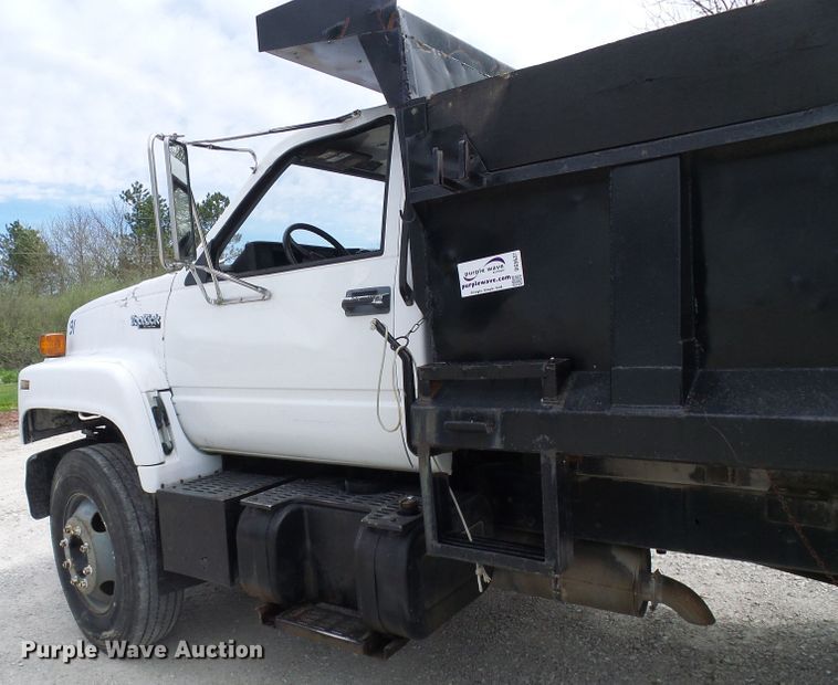 image for item DG5637 1991 GMC TopKick C6500 dump truck