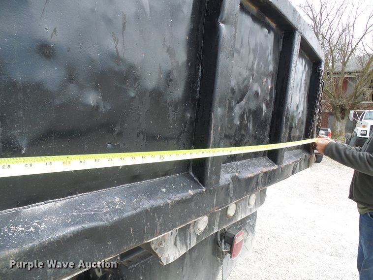 image for item DG5637 1991 GMC TopKick C6500 dump truck