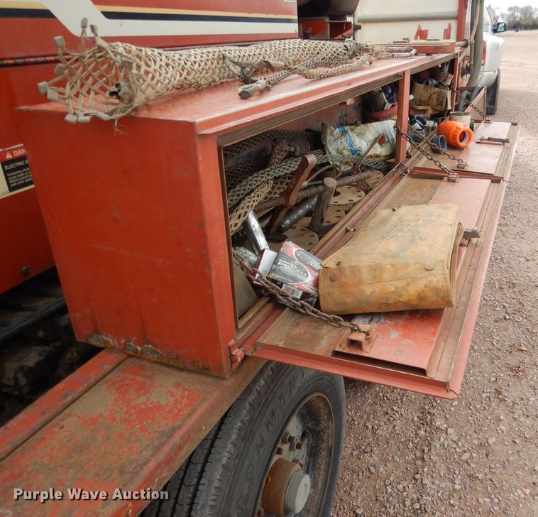 image for item DG5945 2000 Ditch Witch JT1720  directional boring unit