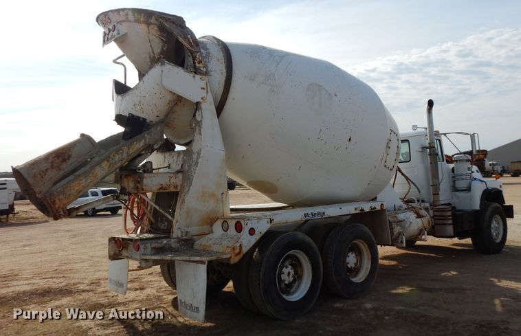 image for item DG6407 1995 Mack DM690S ready mix truck