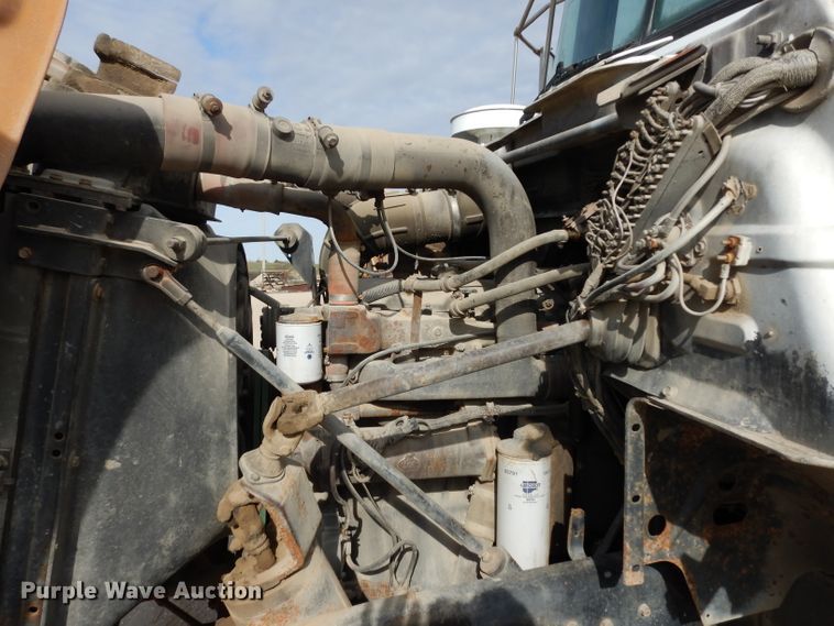 image for item DG6407 1995 Mack DM690S ready mix truck