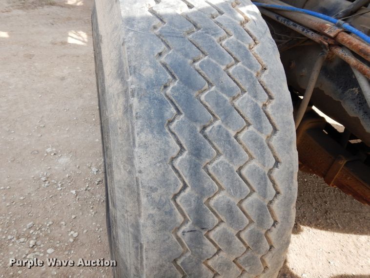 image for item DG6407 1995 Mack DM690S ready mix truck