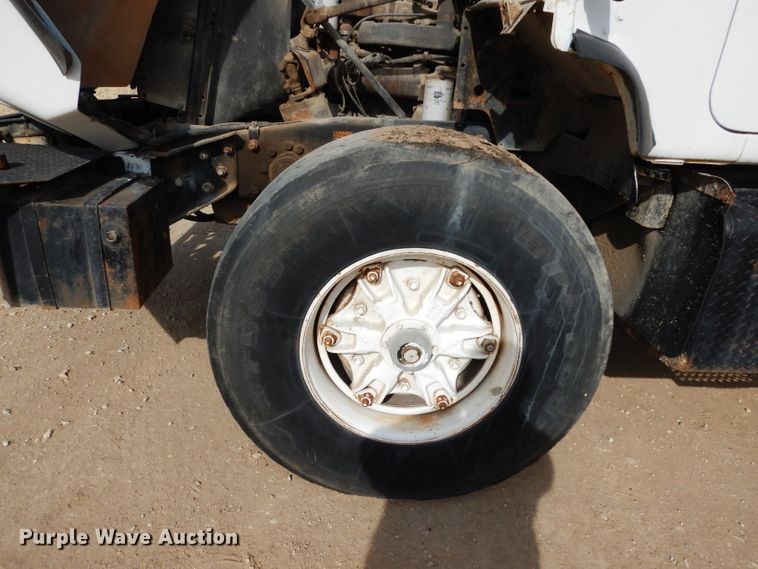 image for item DG6407 1995 Mack DM690S ready mix truck