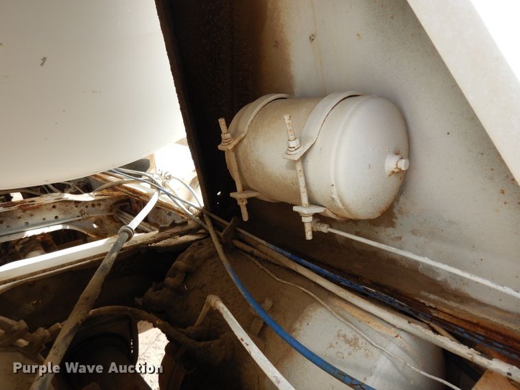 image for item DG6407 1995 Mack DM690S ready mix truck