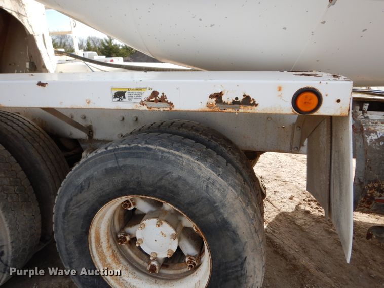 image for item DG6407 1995 Mack DM690S ready mix truck