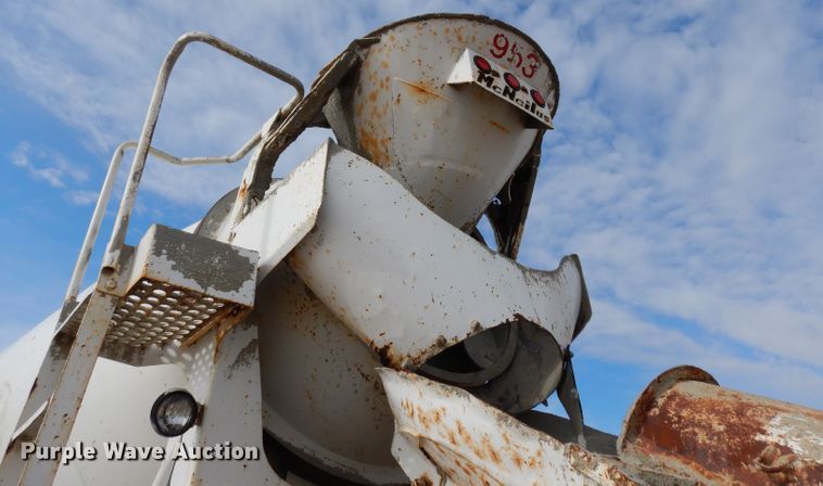 image for item DG6407 1995 Mack DM690S ready mix truck