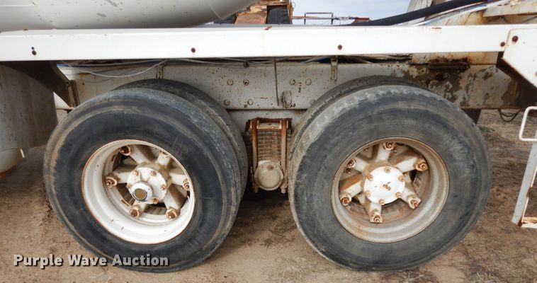 image for item DG6407 1995 Mack DM690S ready mix truck