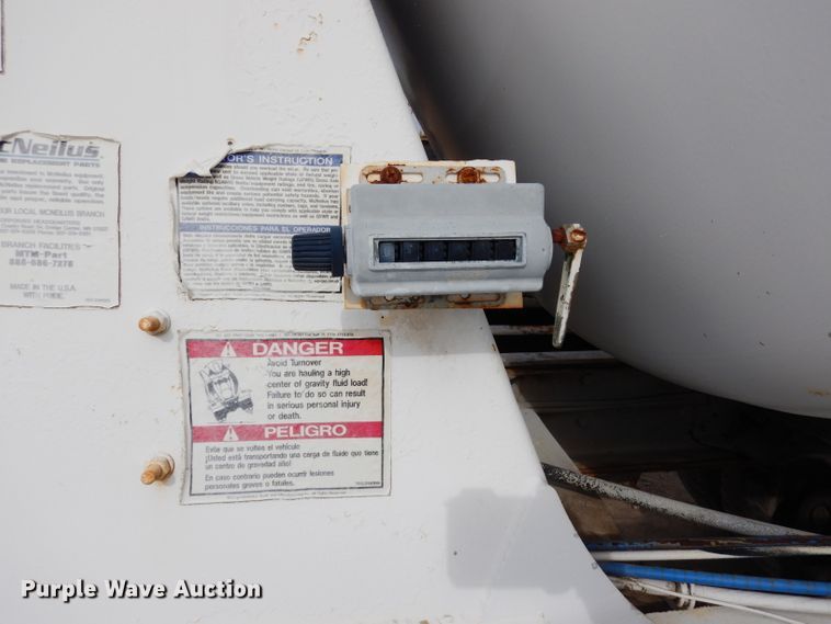 image for item DG6407 1995 Mack DM690S ready mix truck