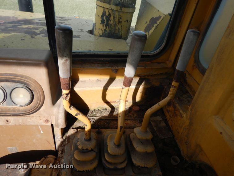 image for item DG6408 1987 Caterpillar 615 elevating scraper
