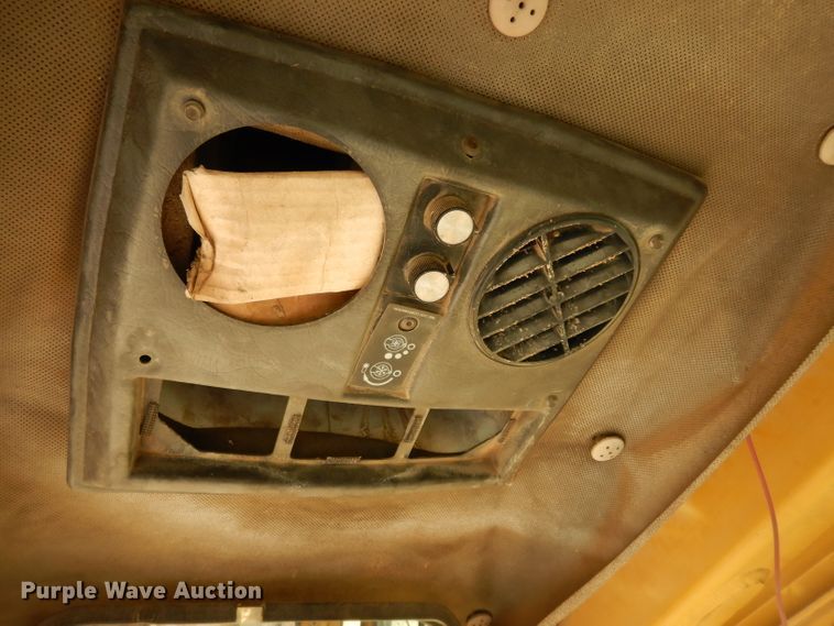 image for item DG6408 1987 Caterpillar 615 elevating scraper