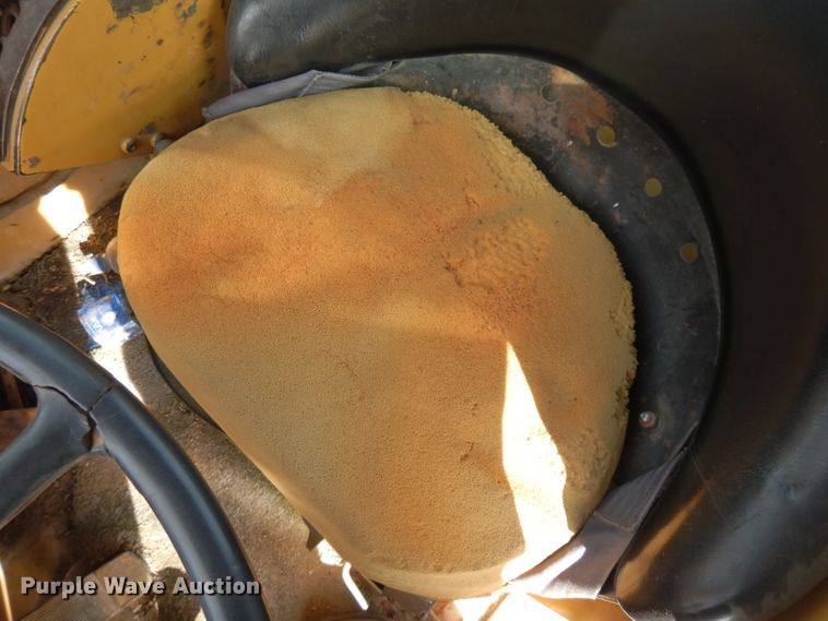 image for item DG6408 1987 Caterpillar 615 elevating scraper