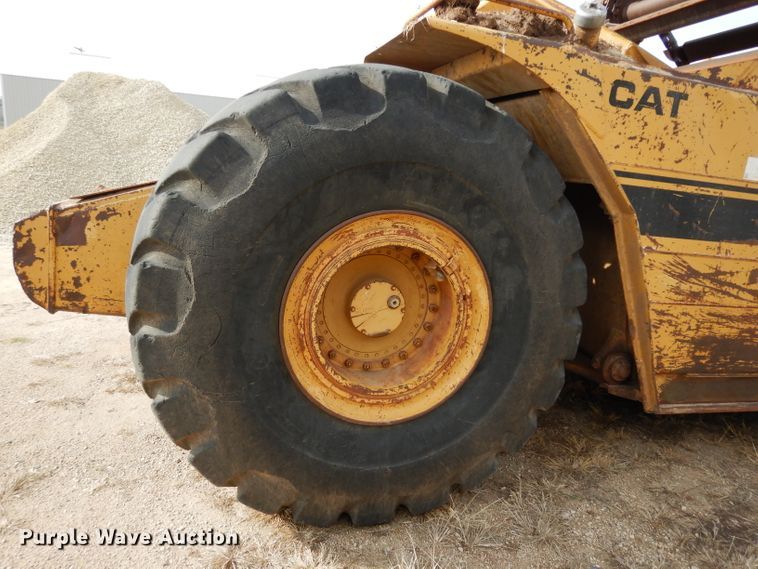 image for item DG6408 1987 Caterpillar 615 elevating scraper