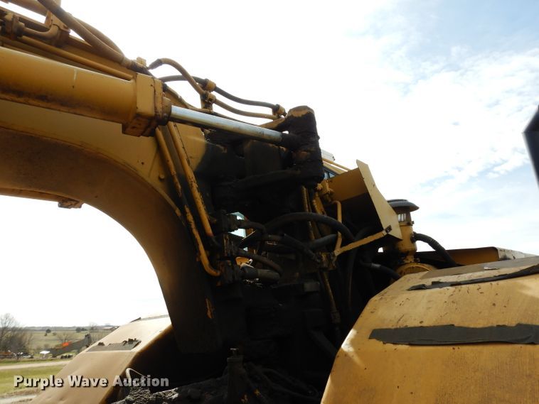 image for item DG6408 1987 Caterpillar 615 elevating scraper