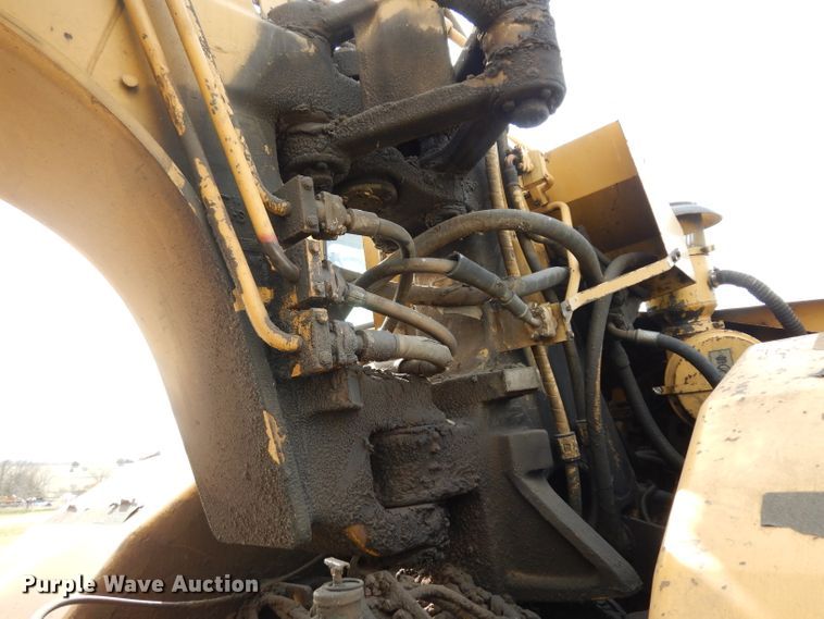 image for item DG6408 1987 Caterpillar 615 elevating scraper
