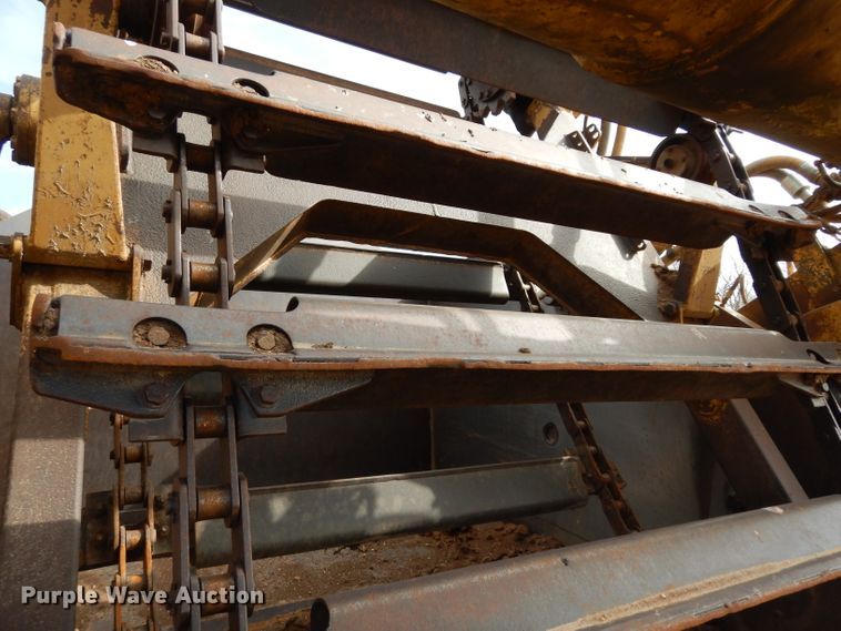 image for item DG6408 1987 Caterpillar 615 elevating scraper