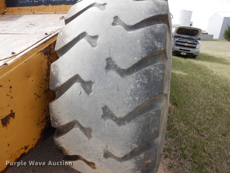 image for item DG6408 1987 Caterpillar 615 elevating scraper