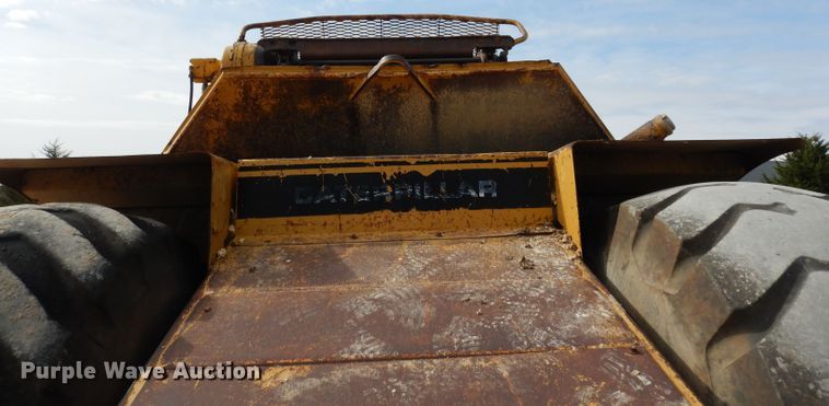 image for item DG6408 1987 Caterpillar 615 elevating scraper