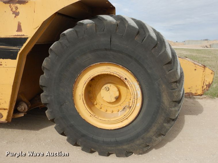 image for item DG6408 1987 Caterpillar 615 elevating scraper