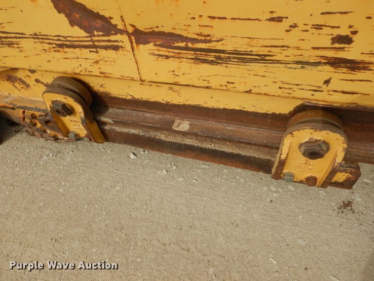 image for item DG6408 1987 Caterpillar 615 elevating scraper
