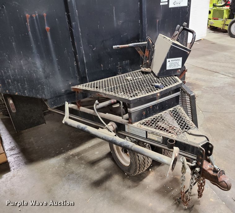 image for item DG7706 2009 New Heights dump buggy trailer