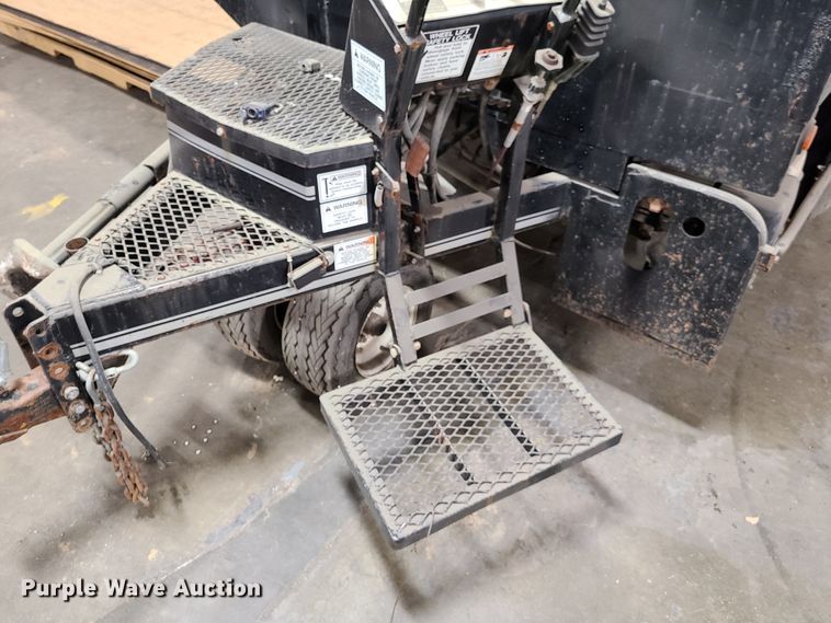 image for item DG7706 2009 New Heights dump buggy trailer