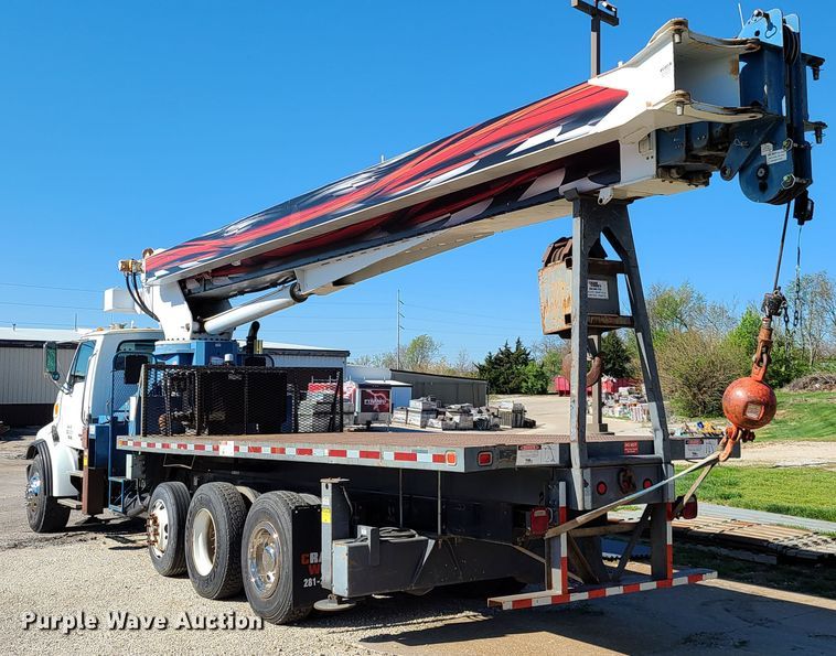 image for item DG7707 2007 Sterling LT9500 crane truck