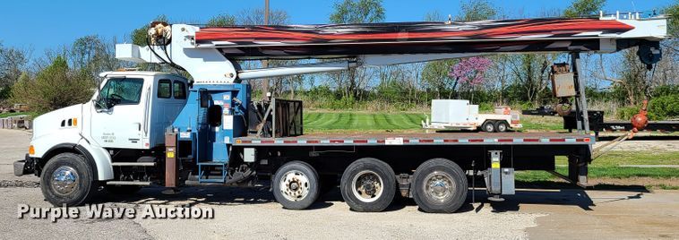 image for item DG7707 2007 Sterling LT9500 crane truck