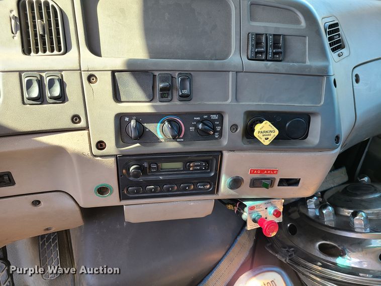 image for item DG7707 2007 Sterling LT9500 crane truck