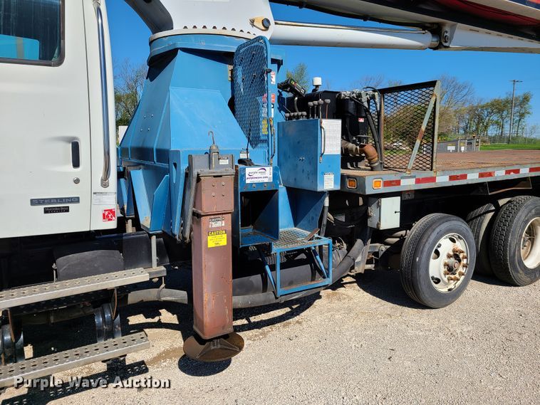 image for item DG7707 2007 Sterling LT9500 crane truck