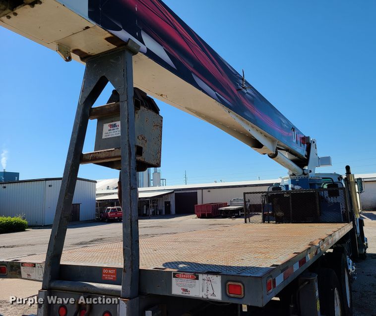 image for item DG7707 2007 Sterling LT9500 crane truck