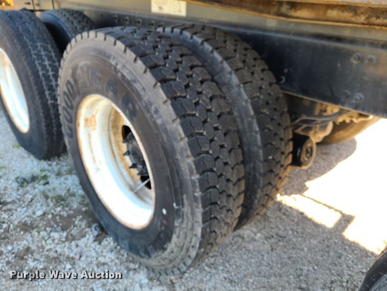 image for item DG7707 2007 Sterling LT9500 crane truck