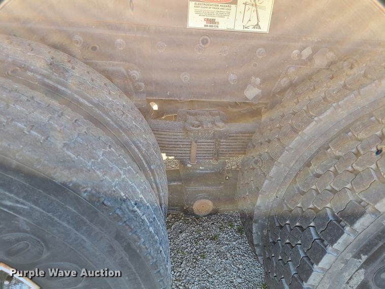 image for item DG7707 2007 Sterling LT9500 crane truck