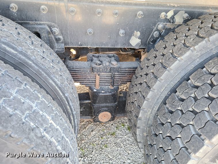 image for item DG7707 2007 Sterling LT9500 crane truck