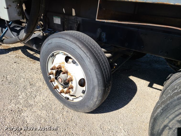 image for item DG7707 2007 Sterling LT9500 crane truck