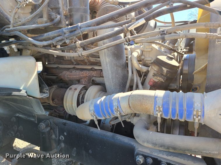 image for item DG7707 2007 Sterling LT9500 crane truck