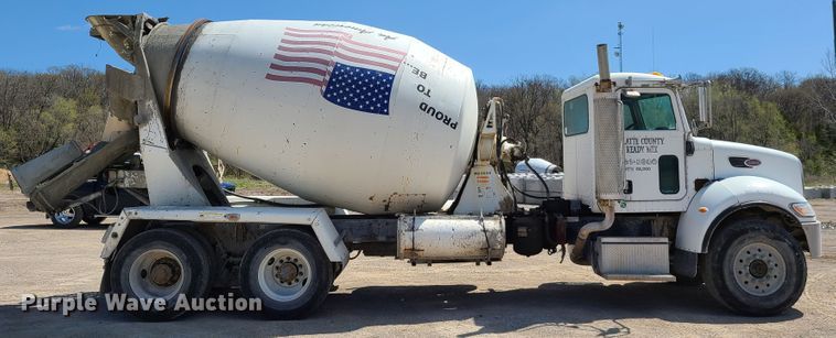 image for item DG7710 2007 Peterbilt 335 ready mix truck