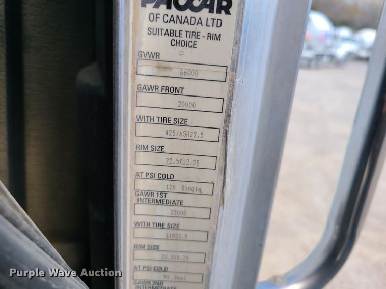 image for item DG7710 2007 Peterbilt 335 ready mix truck