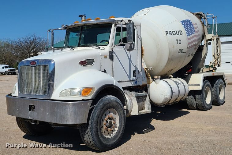 image for item DG7712 2006 Peterbilt 335 ready mix truck