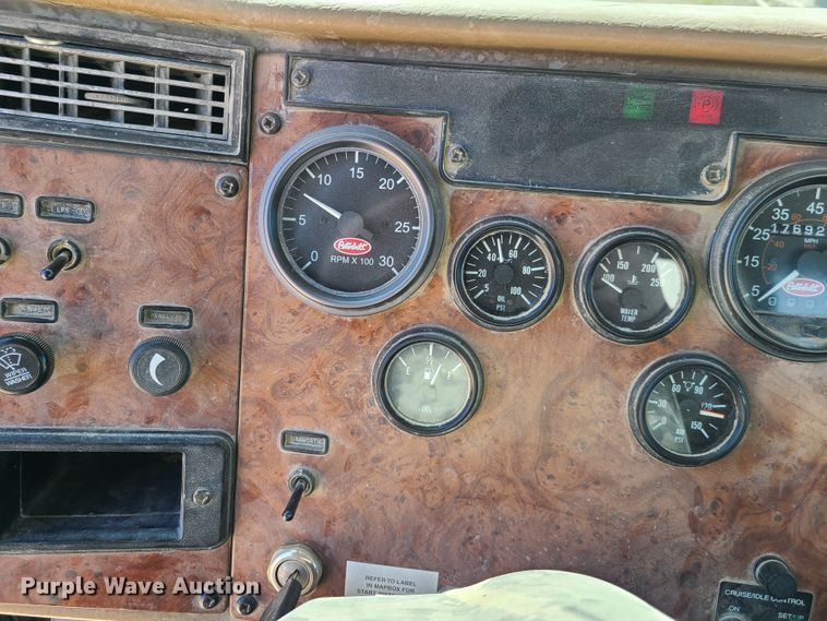 image for item DG7712 2006 Peterbilt 335 ready mix truck