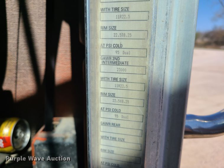 image for item DG7712 2006 Peterbilt 335 ready mix truck