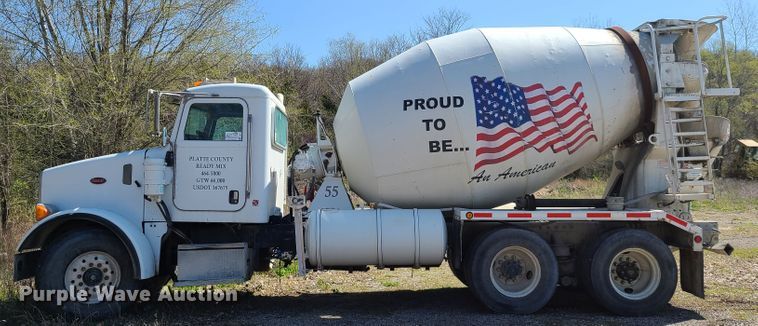 image for item DG7713 2005 Peterbilt 357 ready mix truck