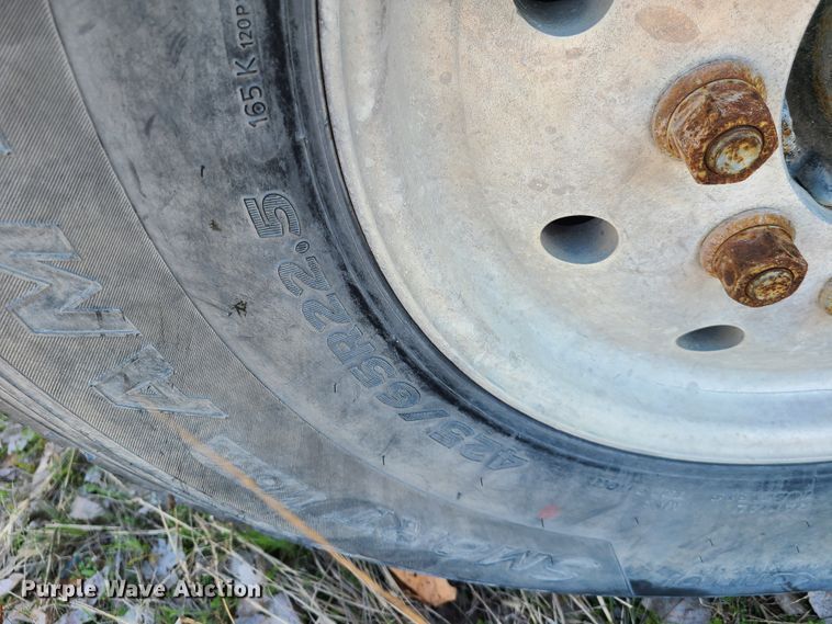 image for item DG7713 2005 Peterbilt 357 ready mix truck