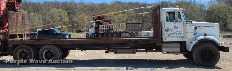 image for item DG7715 1992 Western Star 4864F crane truck