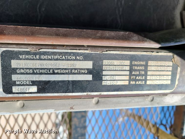 image for item DG7715 1992 Western Star 4864F crane truck