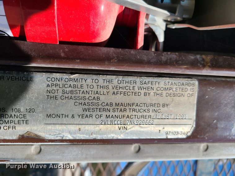 image for item DG7715 1992 Western Star 4864F crane truck
