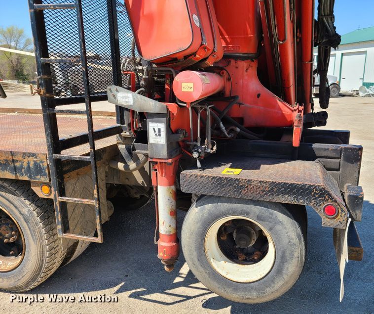 image for item DG7715 1992 Western Star 4864F crane truck