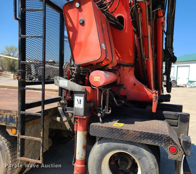 image for item DG7715 1992 Western Star 4864F crane truck