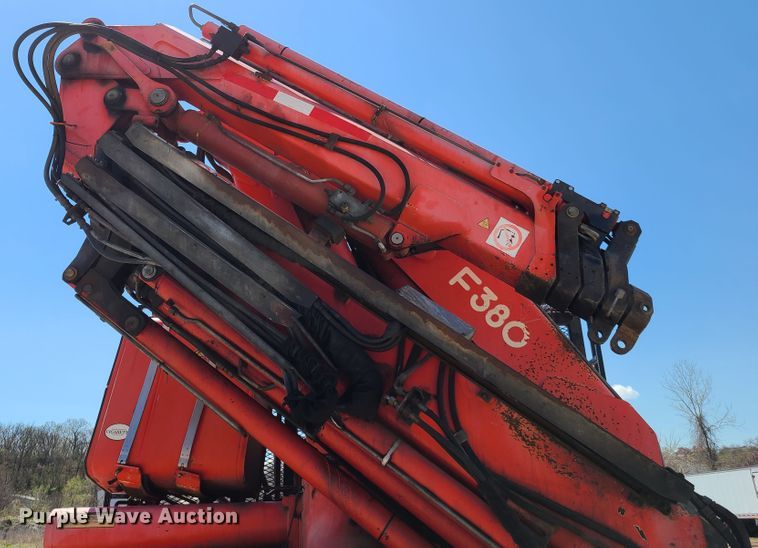 image for item DG7715 1992 Western Star 4864F crane truck