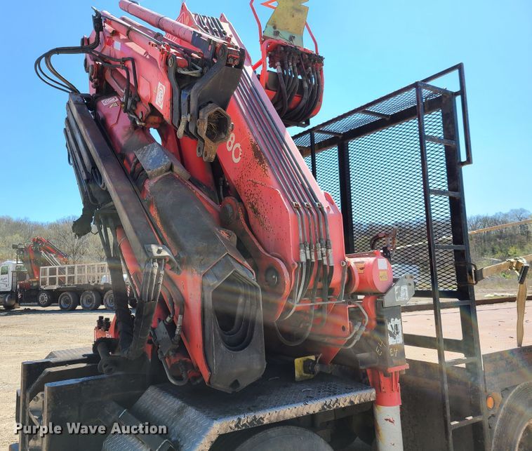 image for item DG7715 1992 Western Star 4864F crane truck