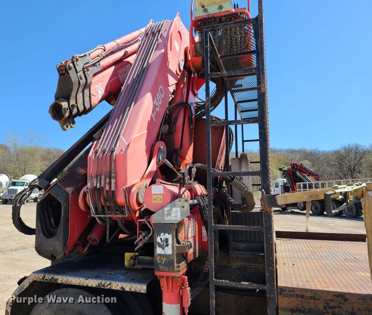 image for item DG7715 1992 Western Star 4864F crane truck